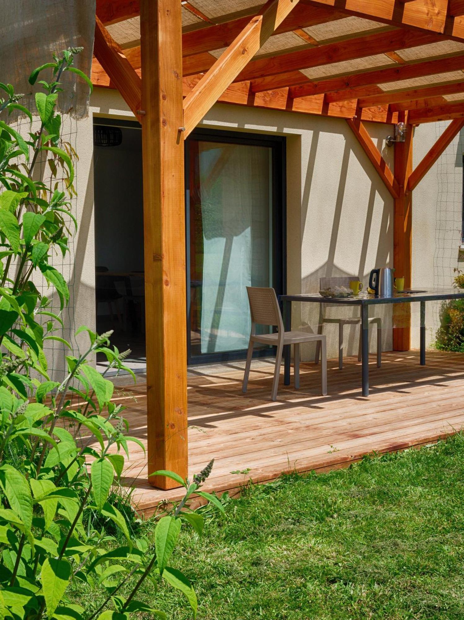 Le Logis D'Emeric Avec Paisible Jardin Clos&Arbore Лош Екстериор снимка