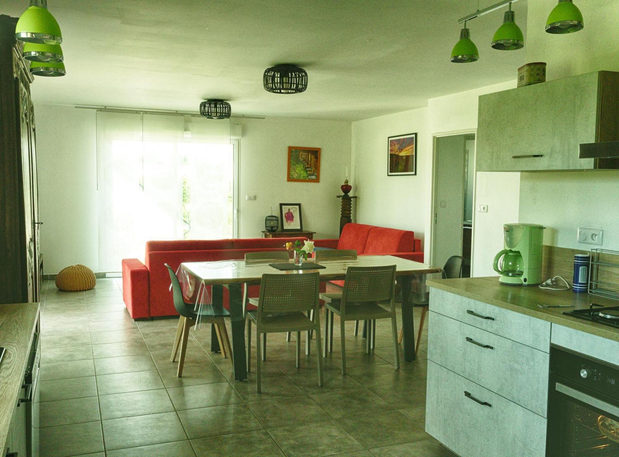 Le Logis D'Emeric Avec Paisible Jardin Clos&Arbore Лош Екстериор снимка